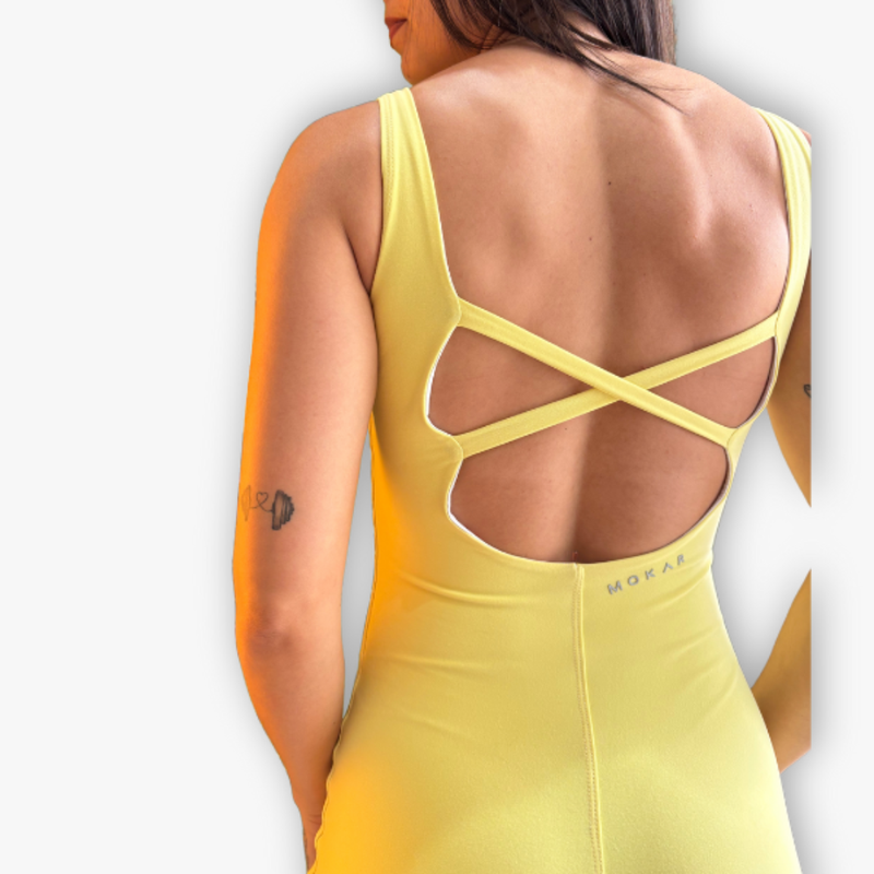 Macacão Curto Amarelo Manteiga Feminino Sem Transparência - Imagem 3